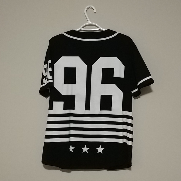 2/20$💵 Button-Up Baseball Jersey - Picture 2 of 3